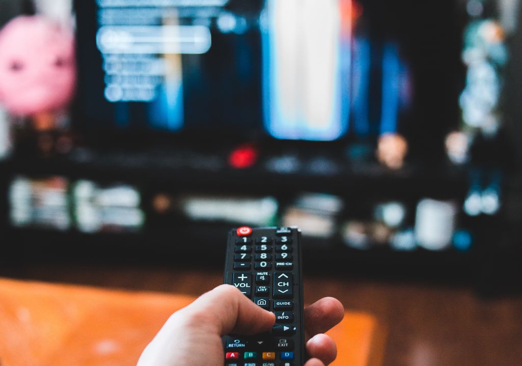 TV 3.0 vai exigir equipamentos compatíveis com o novo padrão (Imagem: Erik Mclean/Unsplash)