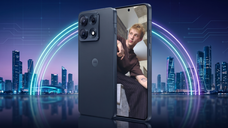 Motorola quer derrotar Samsung com "top de linha acessível"; veja vazamento