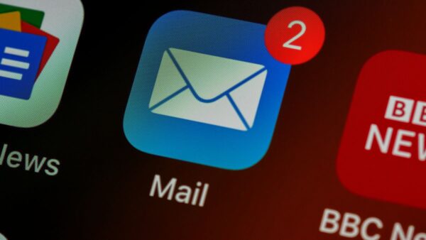 Função da Apple para ocultar e-mail não faz o básico e expõe dados de usuários