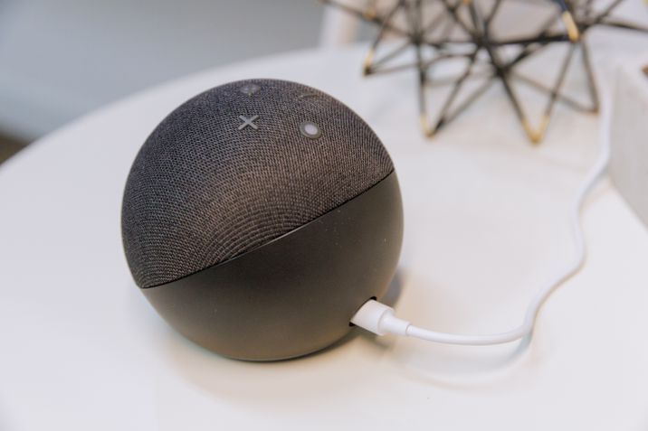 Amazon Echo Dot 5