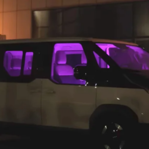 Hyundai e Kia vão usar “luz invisível” para limpar carros com passageiros dentro