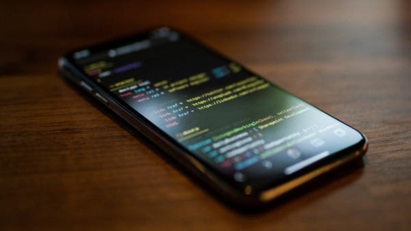 Meu celular foi hackeado? 9 sinais e o que fazer agora