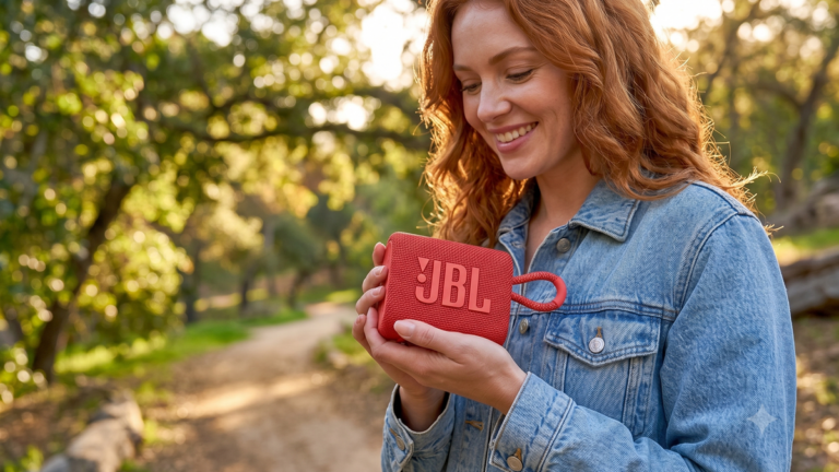 JBL Go 5 tem bateria de gente grande em uma caixa de som minúscula