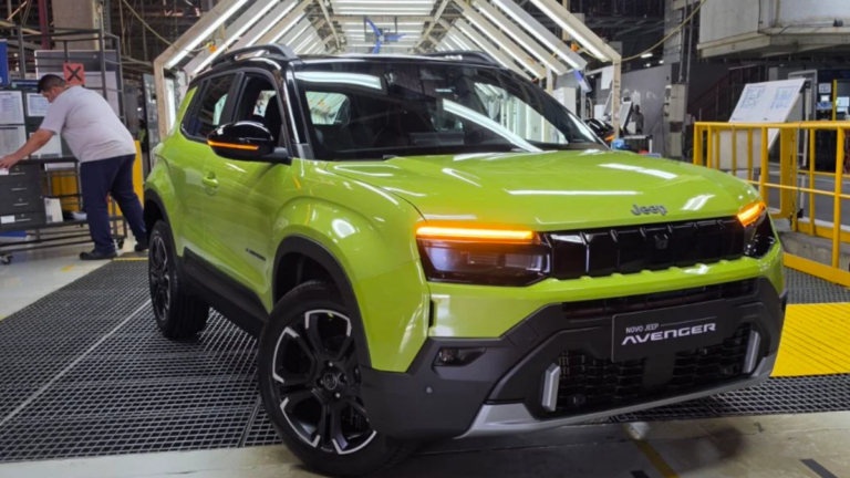 Jeep Avenger com motor híbrido começa a ser produzido; CT Auto conferiu