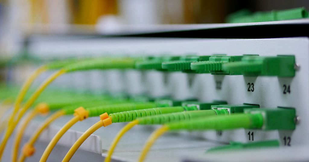 Nio oferece planos de até 1 Gb/s com conexão via fibra ótica (Imagem: Reprodução/Intelbras)