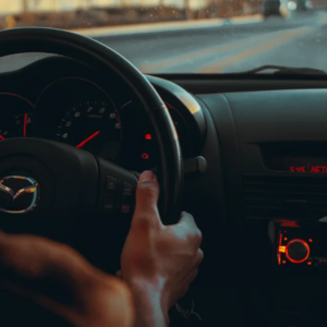 Por que o rádio AM virou um problema para os carros elétricos