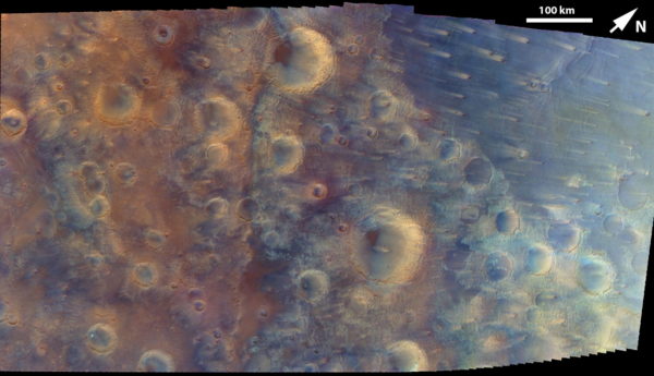 A missão Psyche da NASA mostra detalhes da superfície marciana durante o sobrevoo