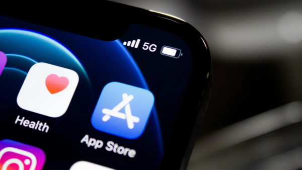 Bolha? App Store é inundada por 560 mil apps feitos por IA que ninguém baixa