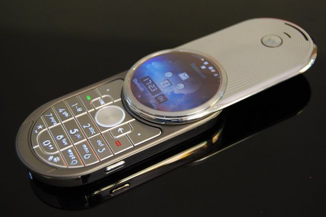 Motorola Aura