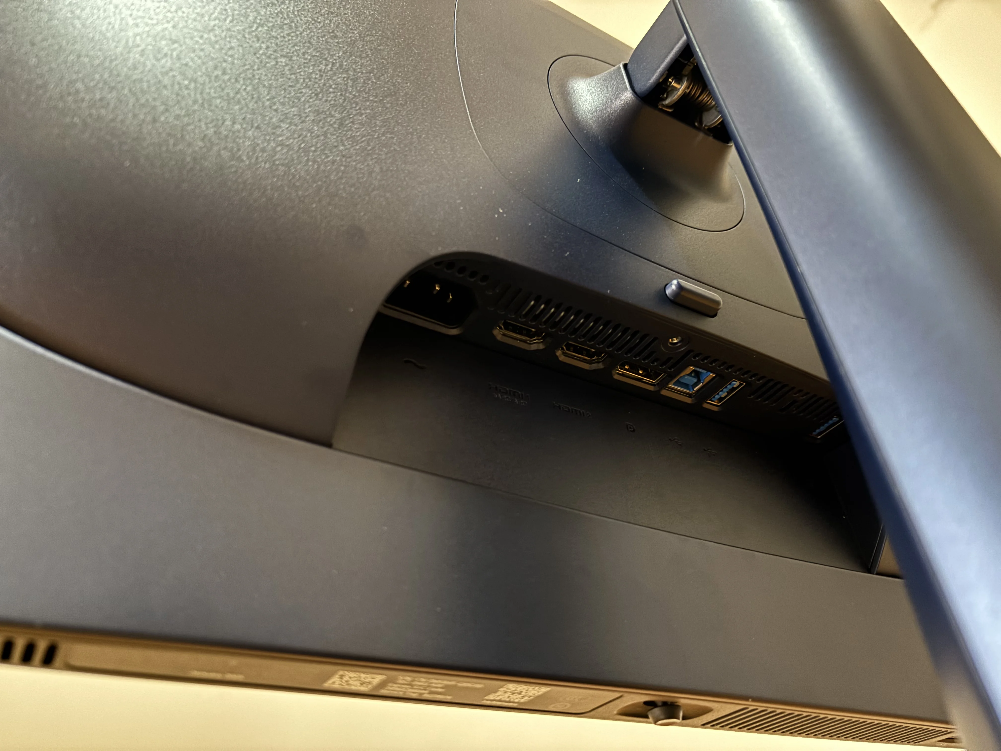 Editar informações da imagem monitor-alienware-aw2725q (8)