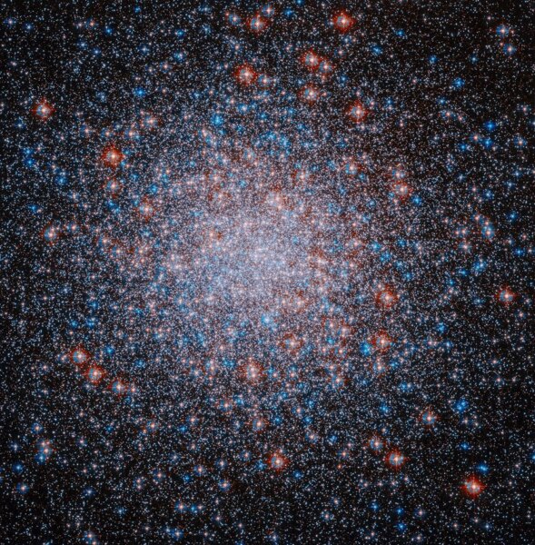 Hubble captura aglomerado repleto de estrelas - NASA