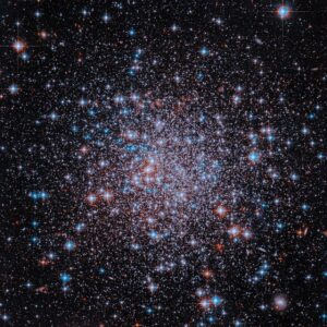Hubble da NASA espia Stellar Sparkler para 4 de julho
