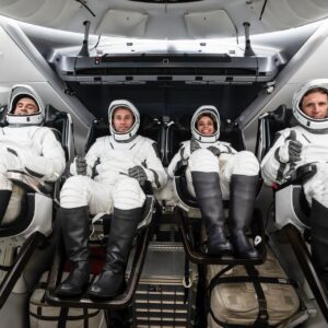 NASA define briefings para a missão SpaceX Crew-13 à estação espacial