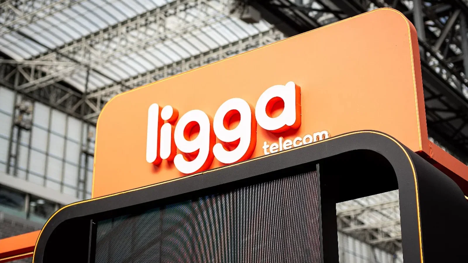 Editar informações da imagem Ligga-Telecom-estande