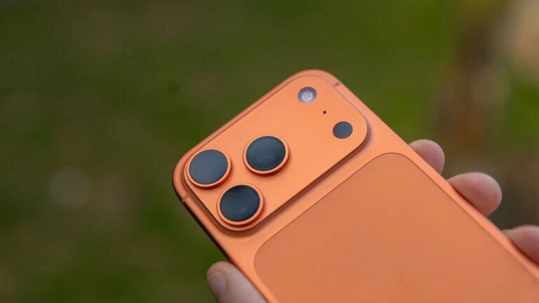 iPhone do futuro vai abandonar carcaça de alumínio mais uma vez, diz leaker