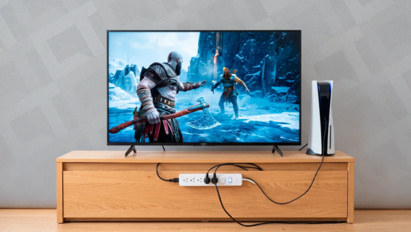 Ligar TV e videogame no mesmo filtro de linha é perigoso? Engenheiro responde