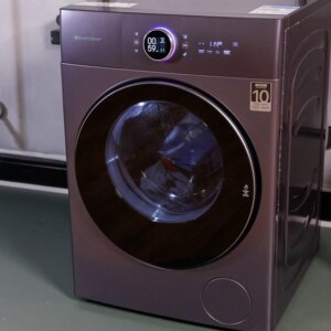 Testei a Brastemp que "lava celular"; máquina que não precisa de água funciona?