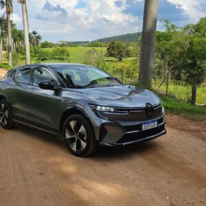 Renault derrete preços e vende SUV elétrico mais barato que Boreal