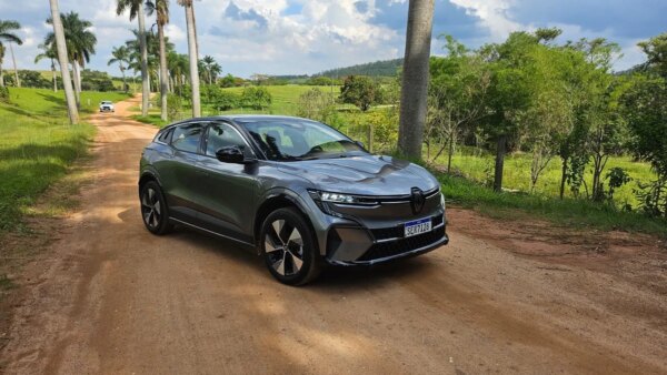 Renault derrete preços e vende SUV elétrico mais barato que Boreal