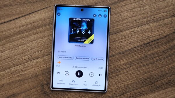Dá para ouvir áudiobook no Kindle ou você precisa do celular? Entenda opções