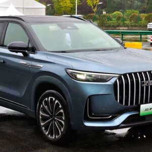 SUV gigante chinês é confirmado para o Brasil; CT Auto já testou