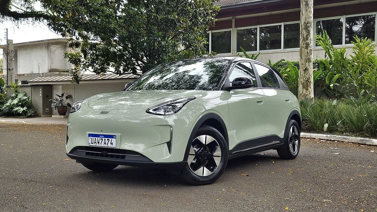 Geely EX2