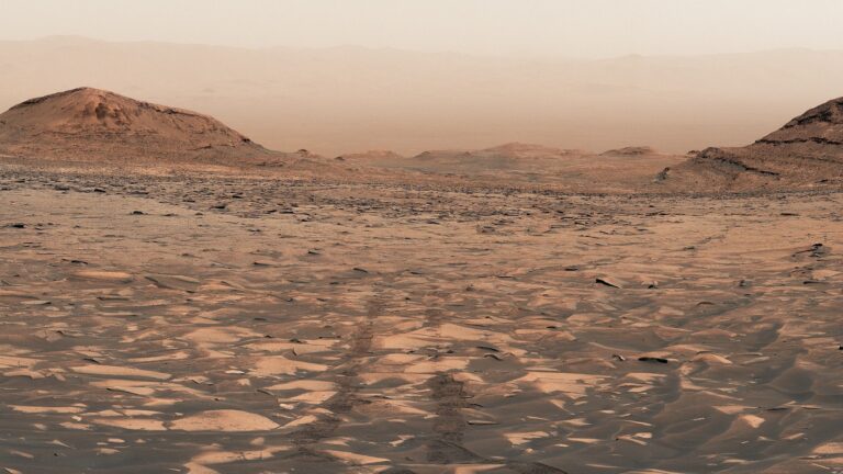 A curiosidade atinge novos patamares na foto do dia de Marte em 28 de agosto de 2026