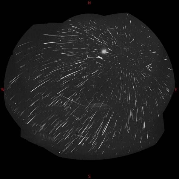 APOD: 2026, 22 de agosto – Principalmente Perseidas