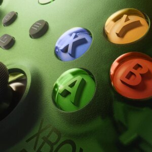 Controle especial de 25 anos do Xbox será lançado no Brasil por preço de chorar