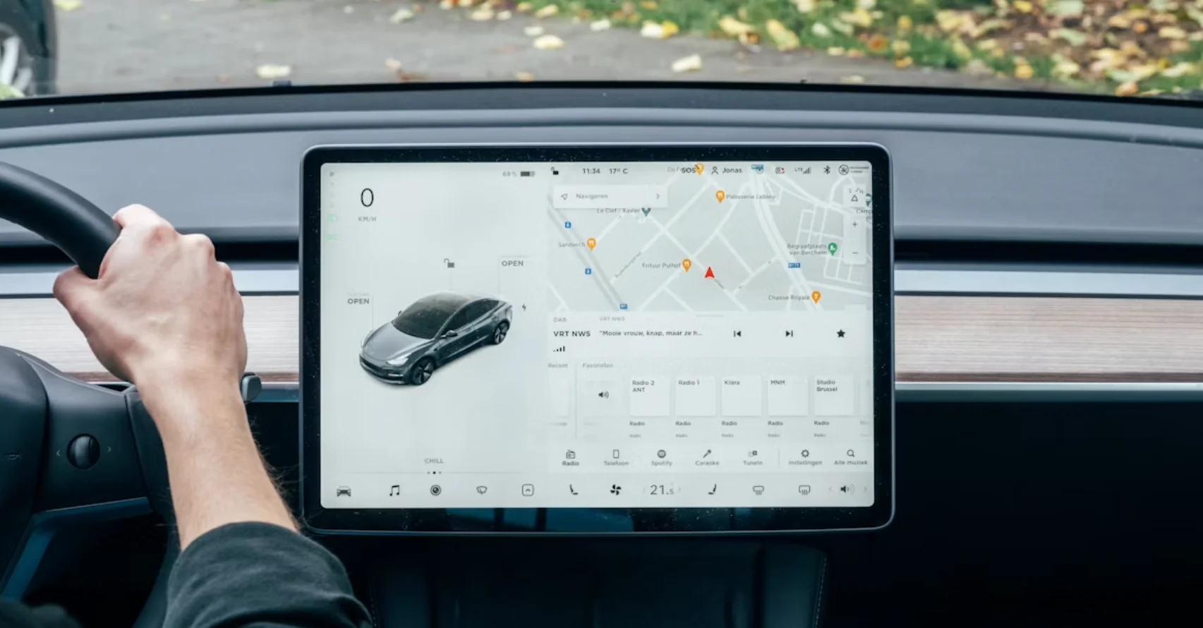 Editar informações da imagem carro da Tesla