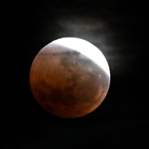 Eclipse lunar parcial ao vivo: últimas notícias, dicas de visualização e atualizações ao vivo do eclipse de 27 a 28 de agosto