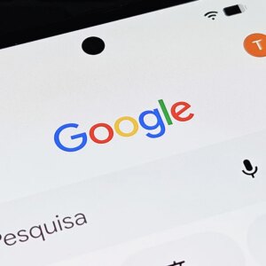 Google vai permitir personalizar feed do Discover com prompts de IA; veja como fazer