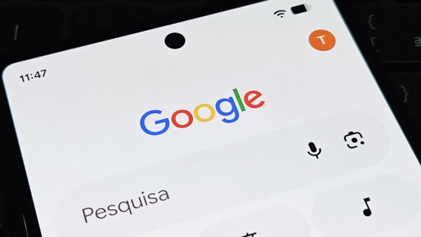Google vai permitir personalizar feed do Discover com prompts de IA; veja como fazer