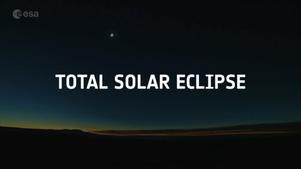 Junte-se a nós ao vivo e aproveite o eclipse solar total!