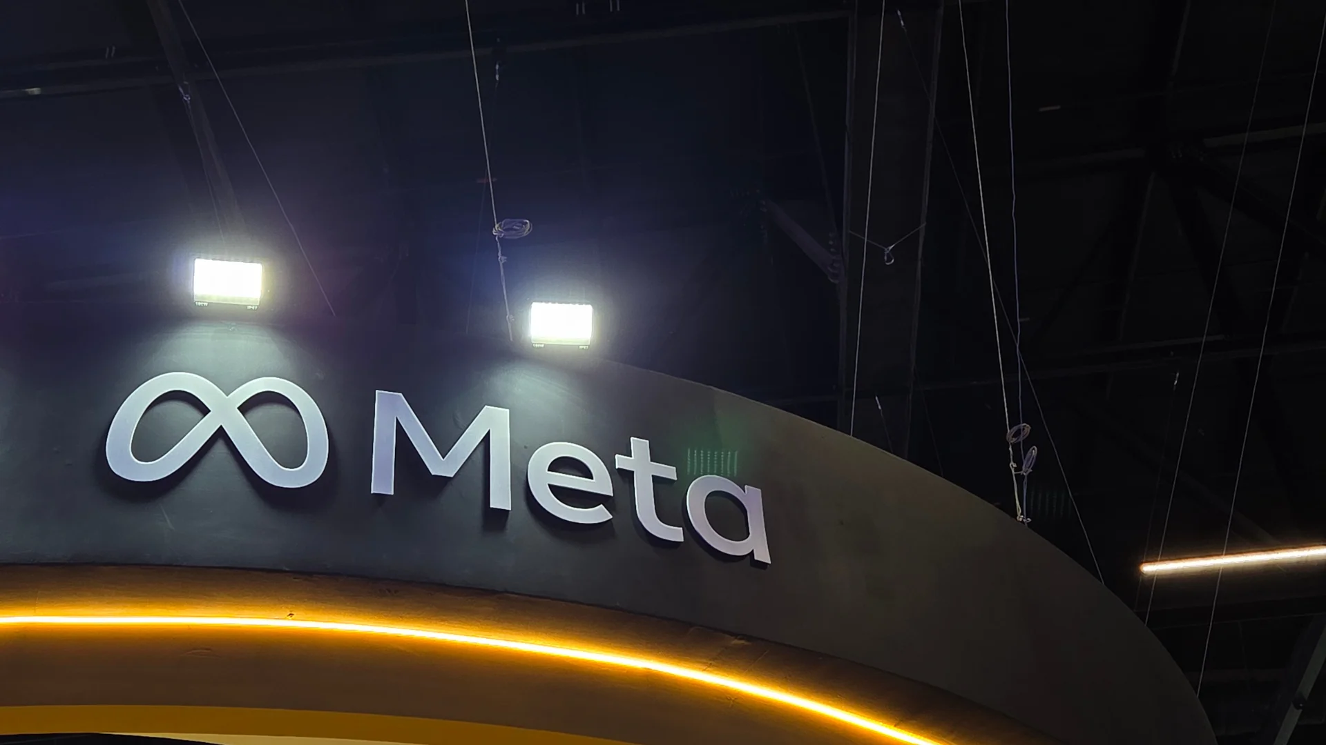 Editar informações da imagem logo meta 2