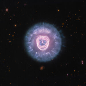 Nebulosa do Leão ganha vida por Webb