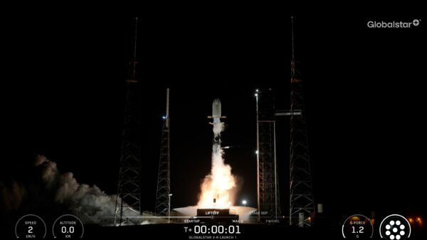 Novo recorde! SpaceX lança 2 foguetes Falcon 9 com apenas 38 minutos de intervalo
