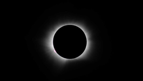 O eclipse solar total de 2026 emociona milhões com um espetáculo cósmico impressionante (fotos, vídeo)
