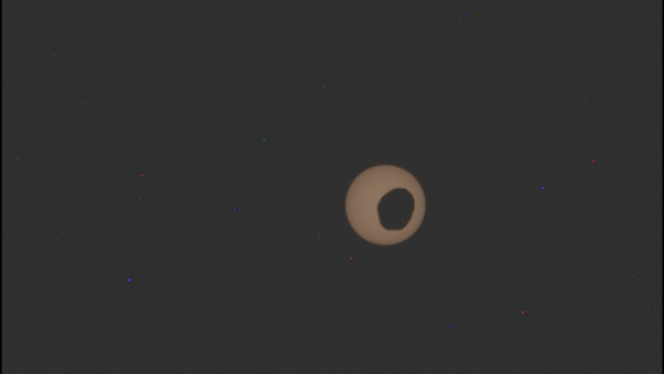 O rover Perseverance observa o eclipse solar alienígena na foto do dia de Marte em 19 de agosto de 2026