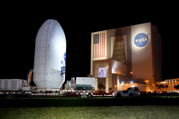 Telescópio espacial romano viaja para o hangar da SpaceX