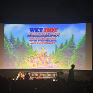 'Wet Hot American Summer': a comédia atrevida dos anos 2000 que na verdade era sobre uma estação espacial caindo na Terra