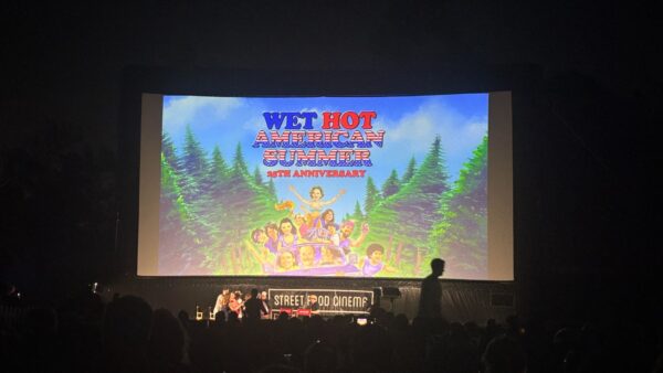 'Wet Hot American Summer': a comédia atrevida dos anos 2000 que na verdade era sobre uma estação espacial caindo na Terra