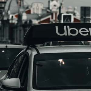 Uber lança nova categoria para viagens entre cidades turísticas; conheça