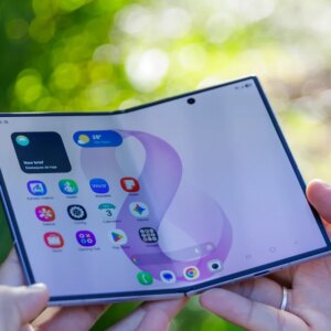 Bateria do Galaxy Z Fold 8 aguenta quanto tempo? Fizemos o teste