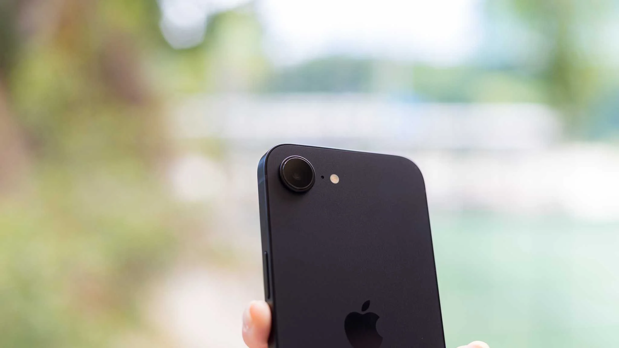 Editar informações da imagem iPhone 17e Câmera e Flash