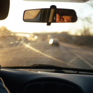 Seu seminovo não atrai propostas? 3 erros invisíveis que travam a venda do seu carro