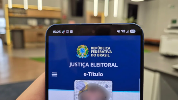 Golpe do e-Titulo cobra para regularizar seu título; veja como se prevenir