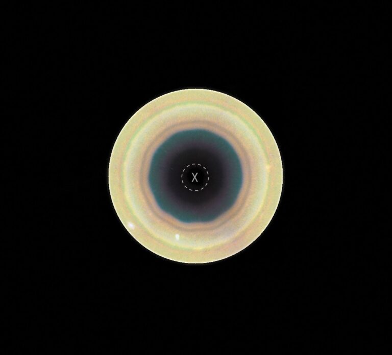APOD: 2026, 8 de setembro - Hubble: Decágono em torno do Pólo Sul de Saturno