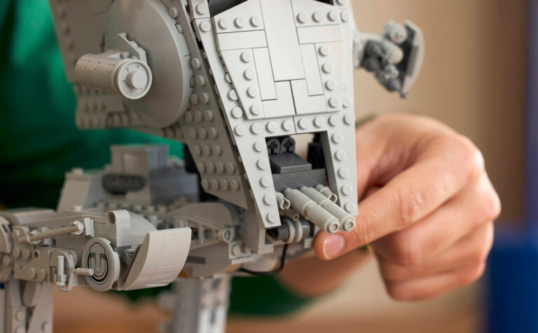 Este conjunto Lego Star Wars UCS AT-ST está mais barato do que nunca e sempre amarei esse andador de galinha