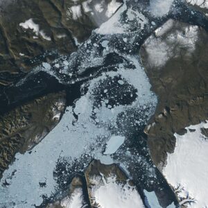 Ice Island sobrevive ao confronto com Joe Island